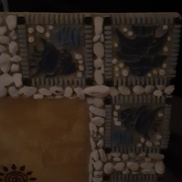 Picture frame - Picture 2 of 3